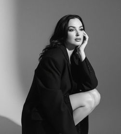 Я НЕ ЗДАТНА КОХАТИ