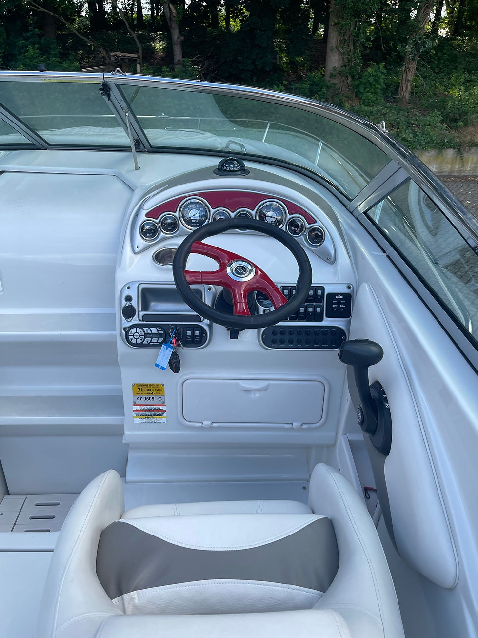 Miniaturbild: Crownline 255 CCR