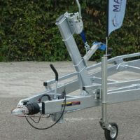Miniaturbild: Windenstand und Bugauflage des Marlin BT 3500 LA Bootstrailers, Seitenansicht