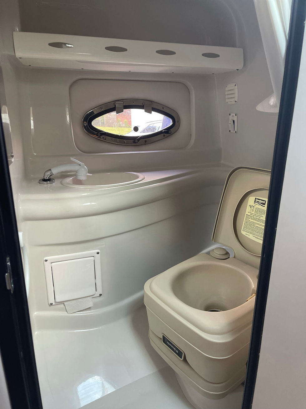 Miniaturbild: Crownline 255 CCR