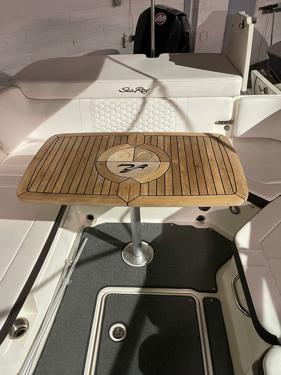 Miniaturbild: Sea Ray 230 Sun Sport OB