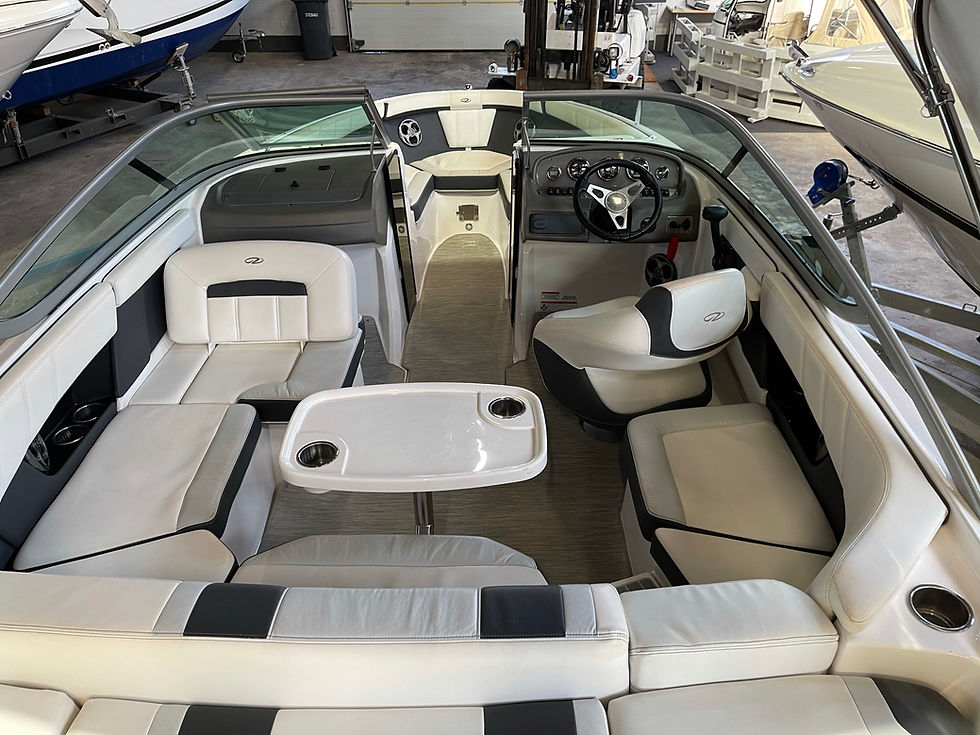 Miniaturbild: Regal 2000 ES