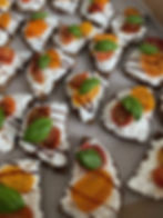 Mini tartines Burrata