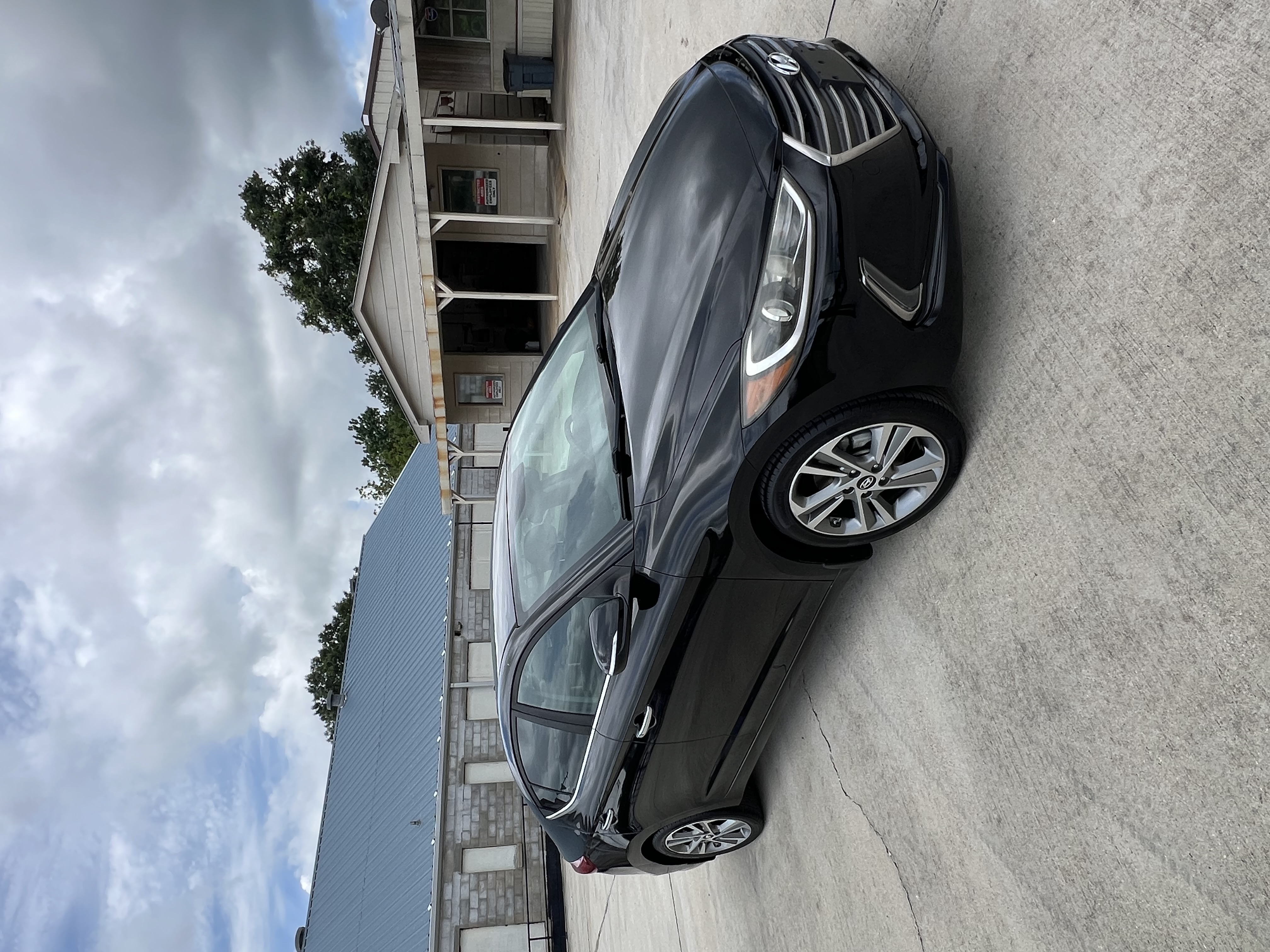 2017 Hyundai Elantra 2.0 Limited A/T's photo
