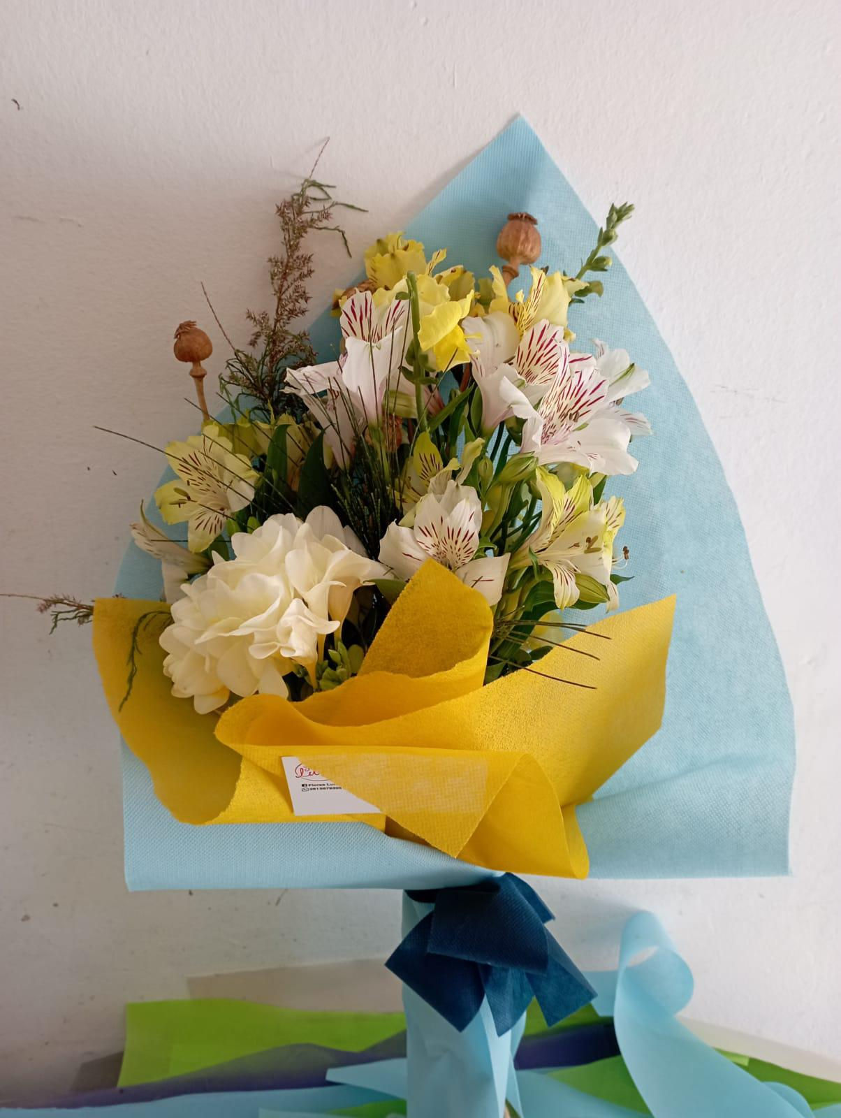 Flores frescas, artificiales y secas