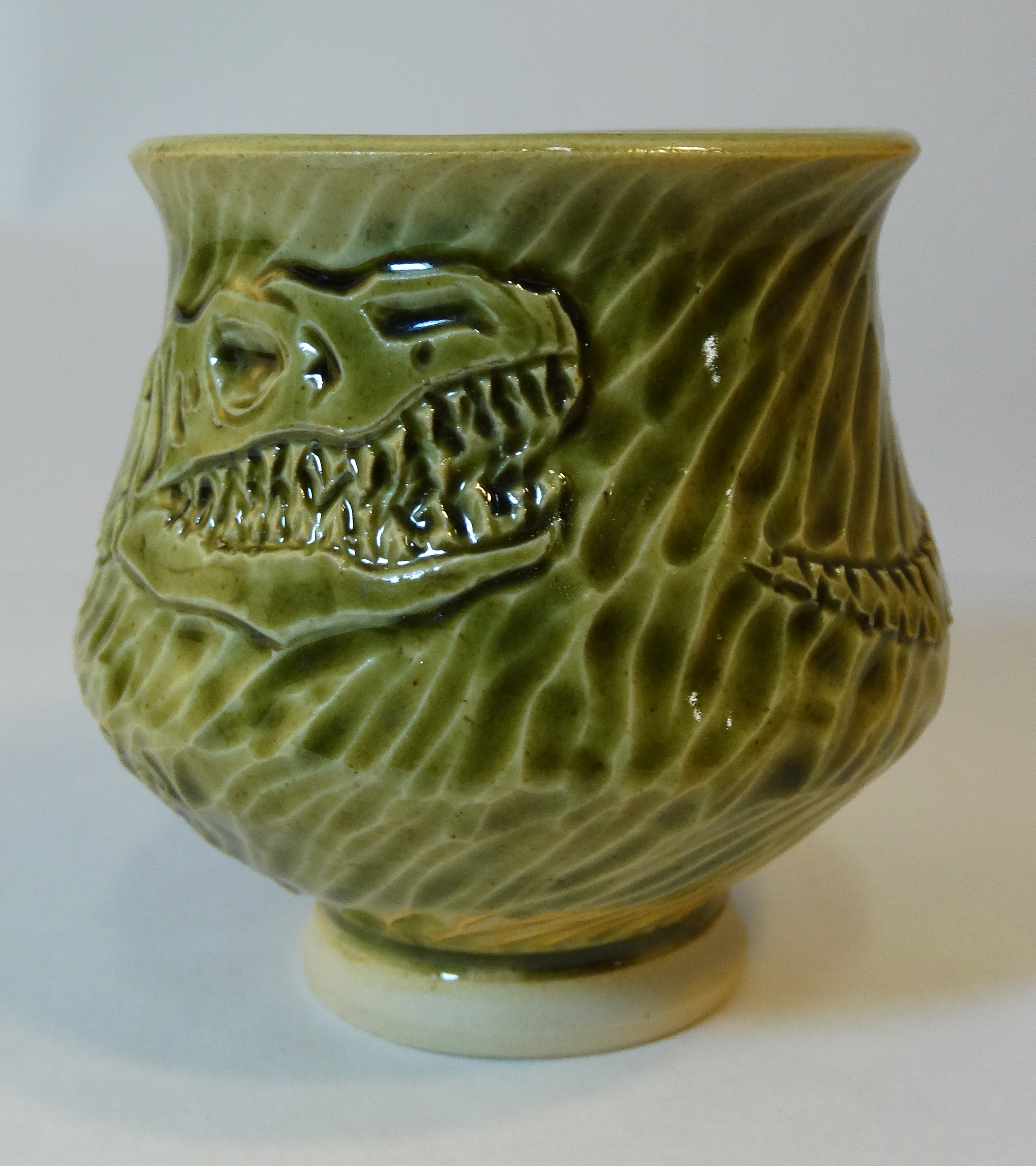 Allosaurus Chasing Tail Yunomi
