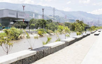 Inició construcción de puentes peatonales en Parques del Río