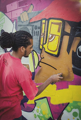 arte-urbana-é-profissional-pátria-amada