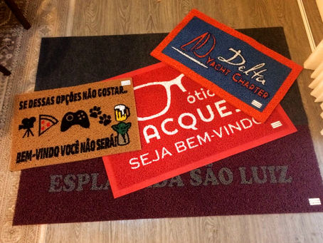 Capachos de Vinil Personalizados: A Porta de Entrada com Estilo e Funcionalidade