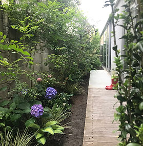 渋谷区個人邸 戸建てのガーデンデザインと植栽施工　庭づくり