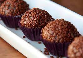 Miniatura: BRIGADEIRO AO LEITE