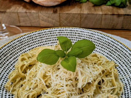 A Taste of Local: Chicken Pesto Tagliatelle & Stanlake Park Wine