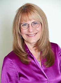 Lawbaugh 2023 Headshot.jpg