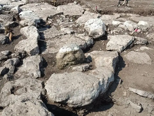 Hallan efigie de un “señor anciano” en sitio arqueológico de Sierra Papacal