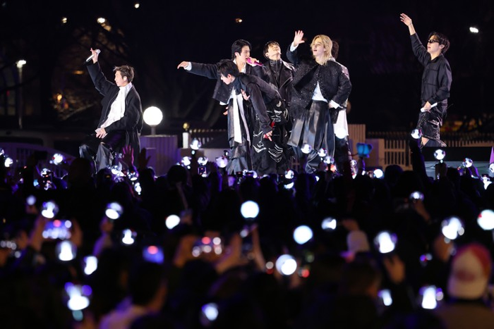 [매일경제] BTS 서울 공연 당일 하루 충전액 ‘30억원’ 돌파…와우패스, 역대 최고치 경신