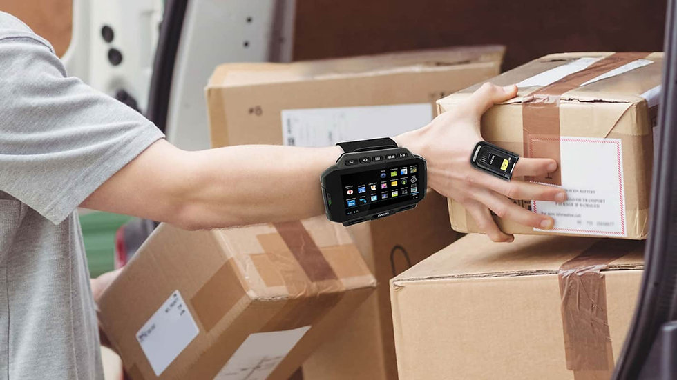 Urovo-U2-wearable-mobile-computer-with-screen-being-used-by-a-courier.jpeg