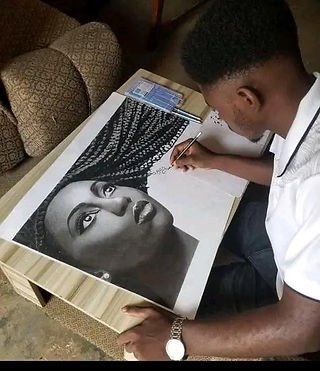 Solomon Sarki the portrait artist working on a non commissioned piece