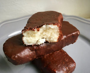RAW VEGAN BOUNTY BARS