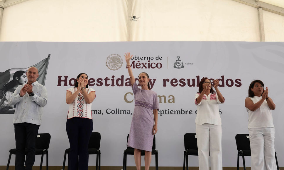 Sheinbaum confronta el pasado neoliberal y anuncia nuevas inversiones para Colima