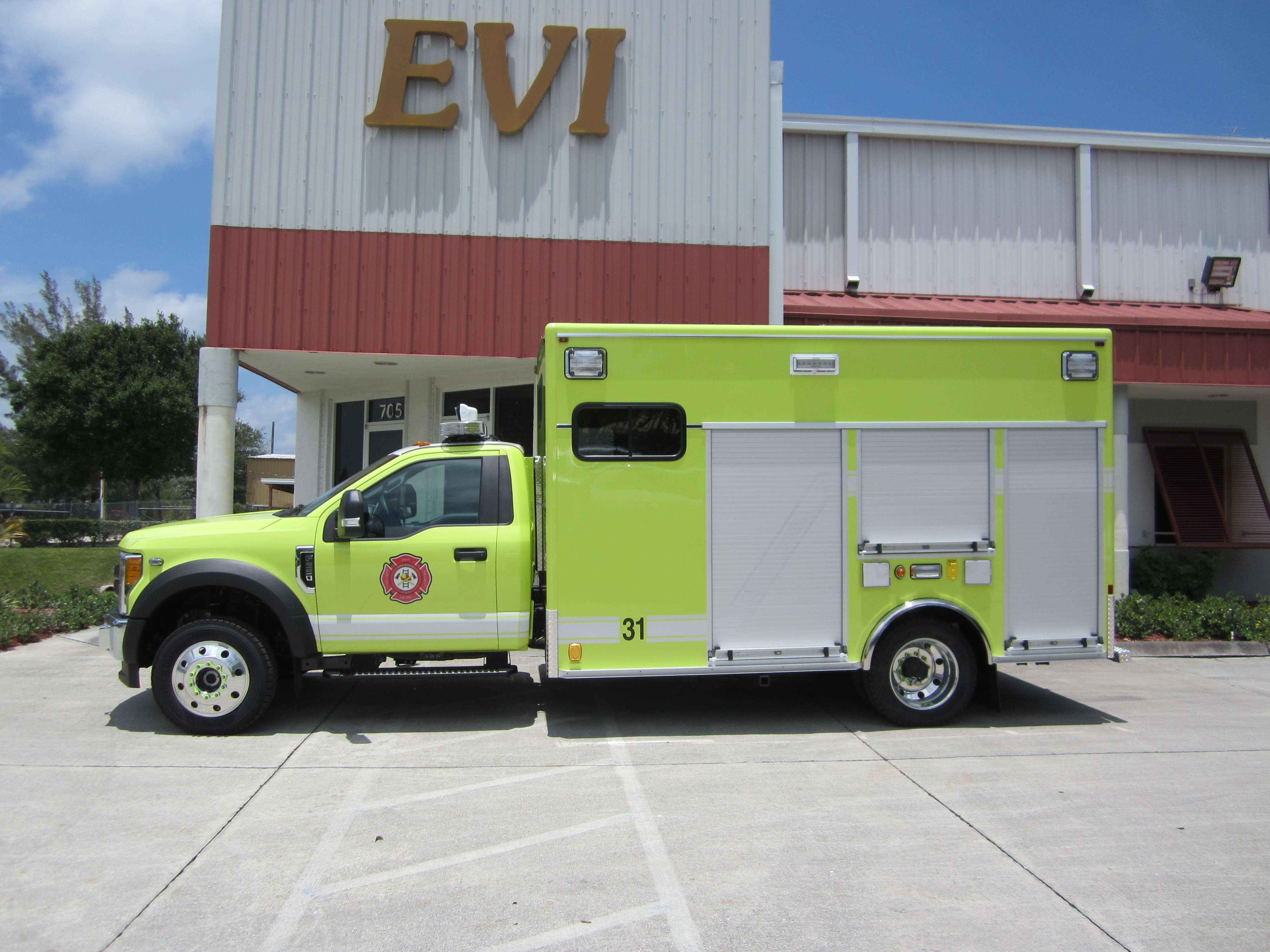 15-Ft. Non-Walk-In Rescue Truck