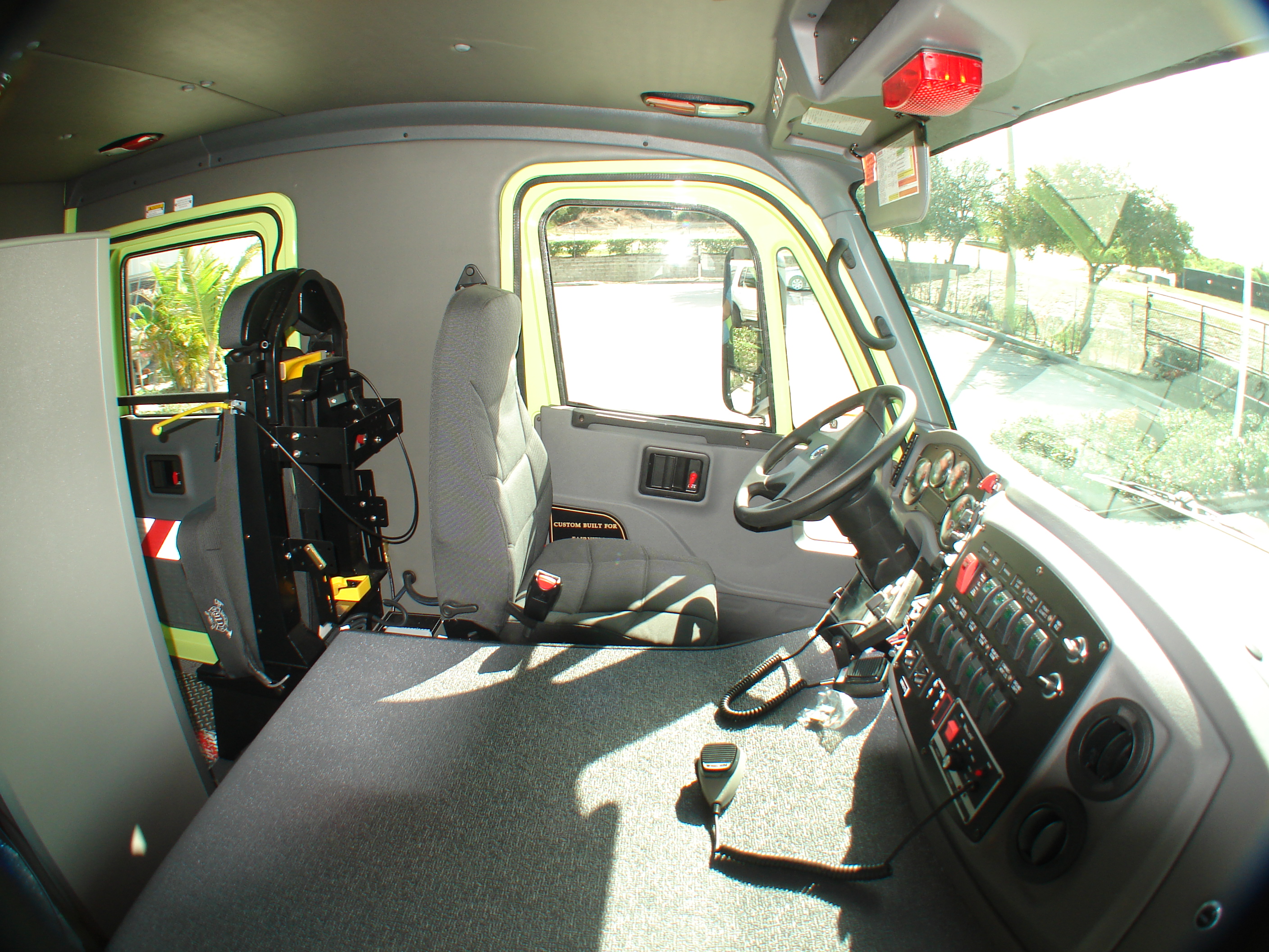 12-Ft. Non-Walk-In Rescue Truck