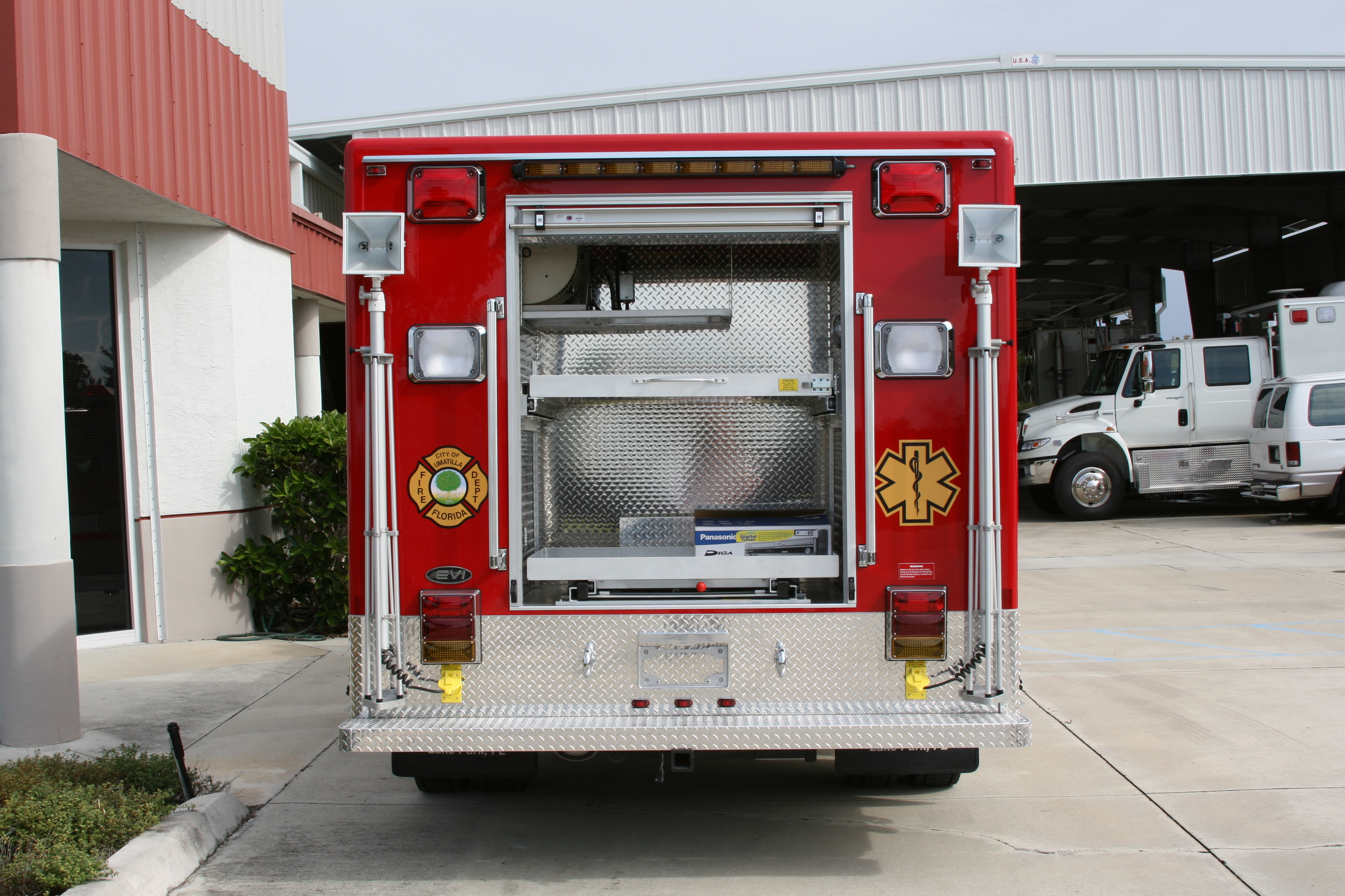 12-Ft. Non-Walk-In Rescue Truck