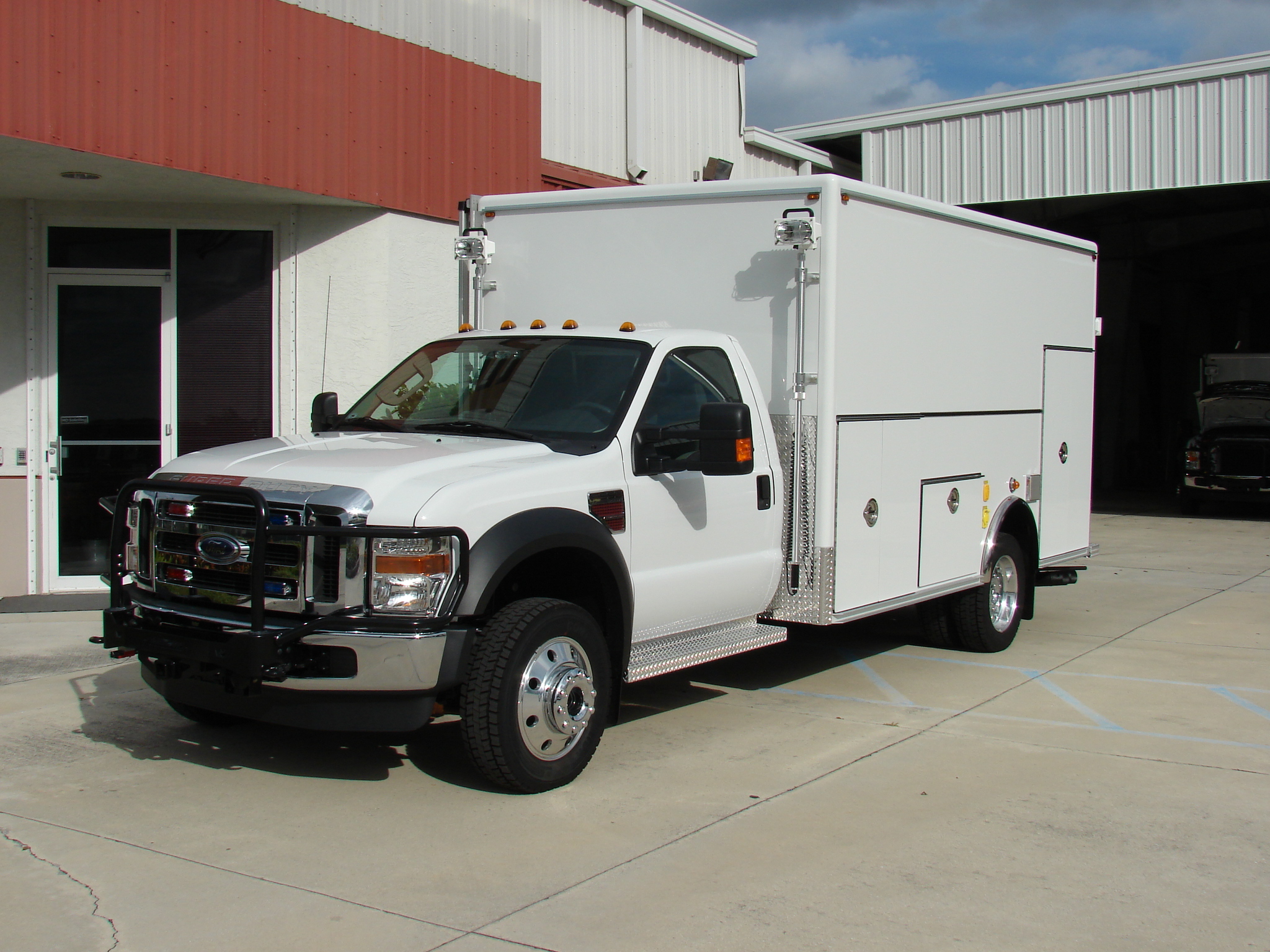EVI Walk-In DEA Lab Safety Vehicle
