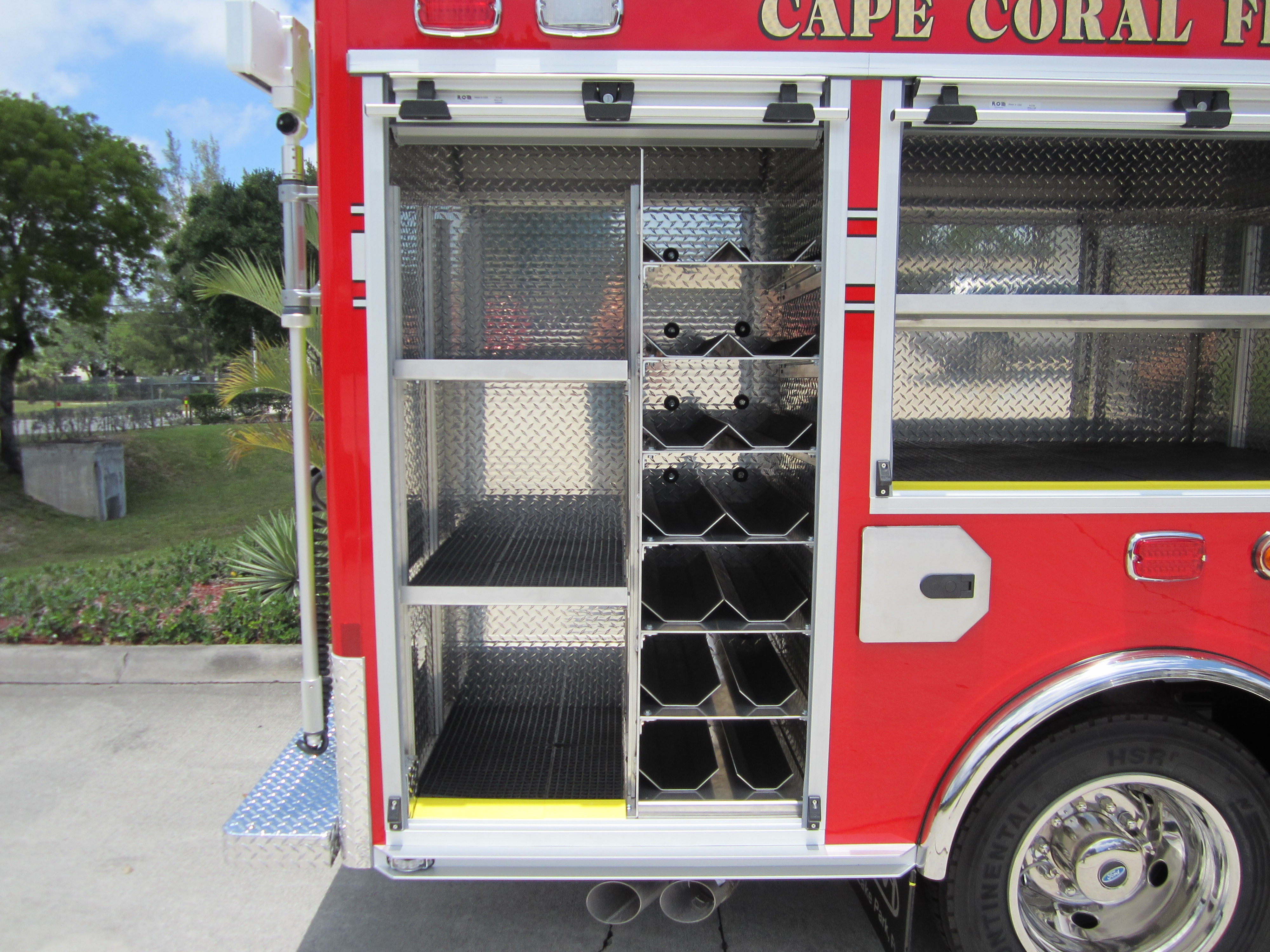 12-Ft. Non-Walk-In Light Duty Rescue