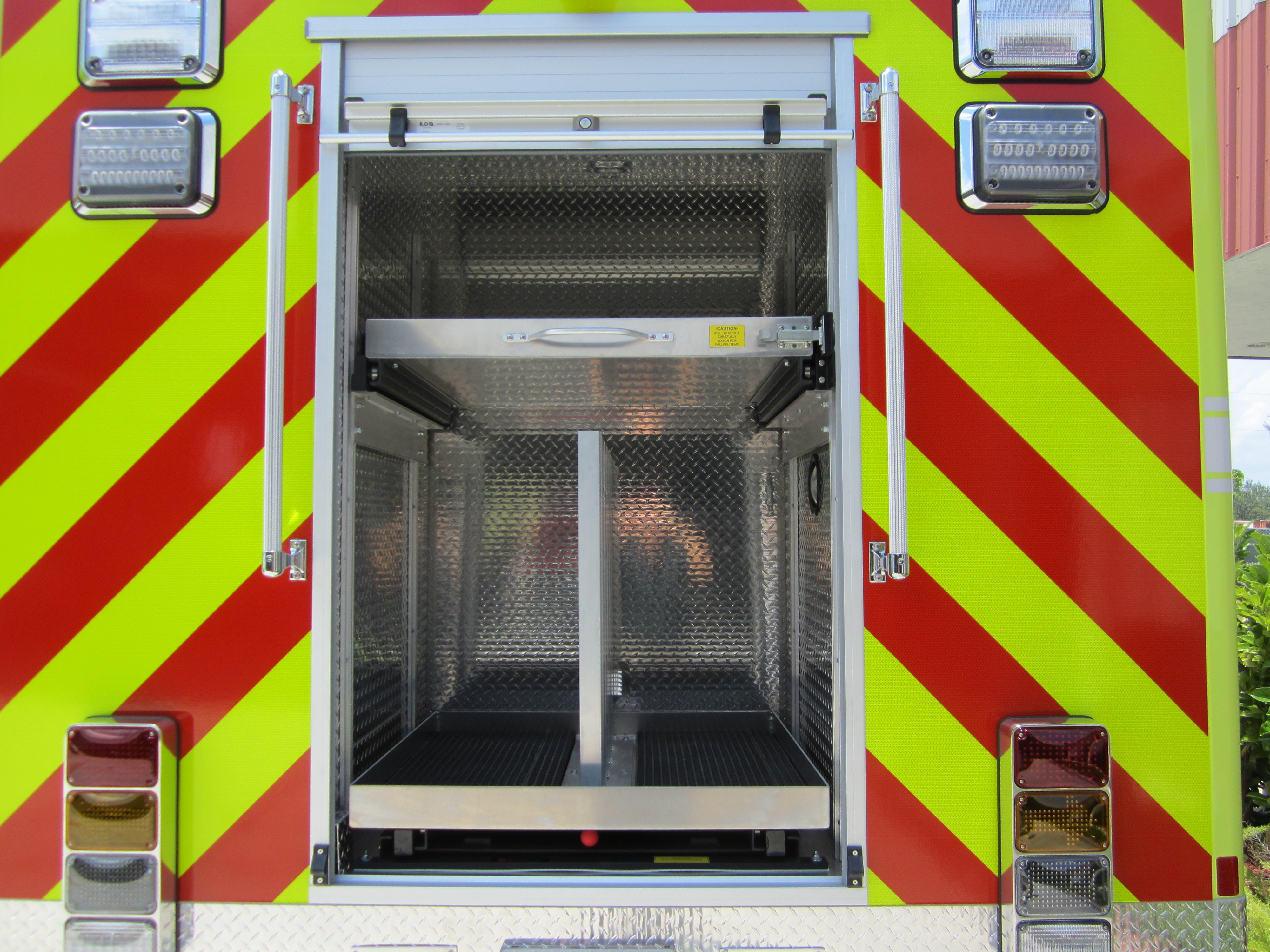15-Ft. Non-Walk-In Rescue Truck