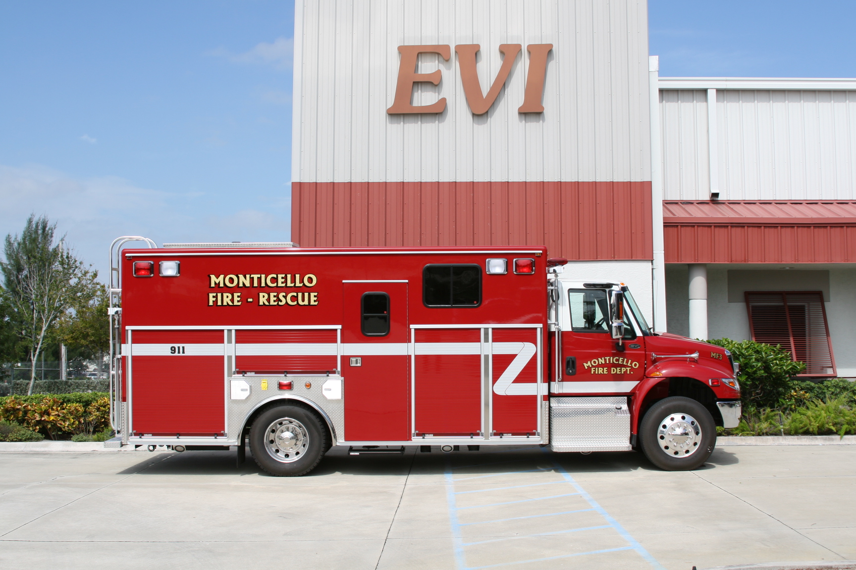 Crew Body Rescue Truck Monticello Fire Dept. EVI