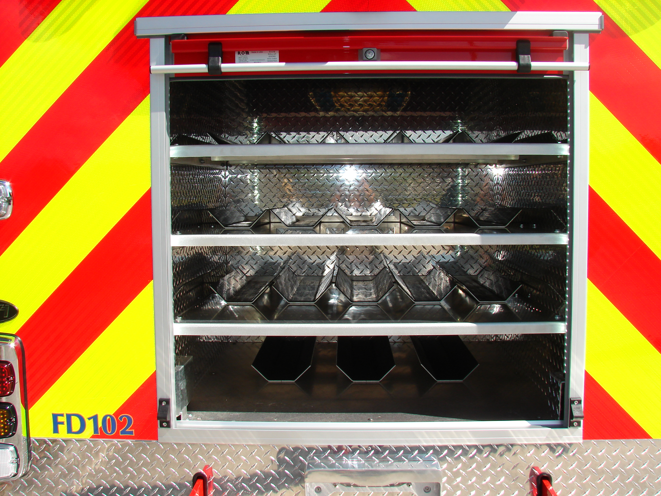 10-Ft. Non-Walk-In Rescue Truck