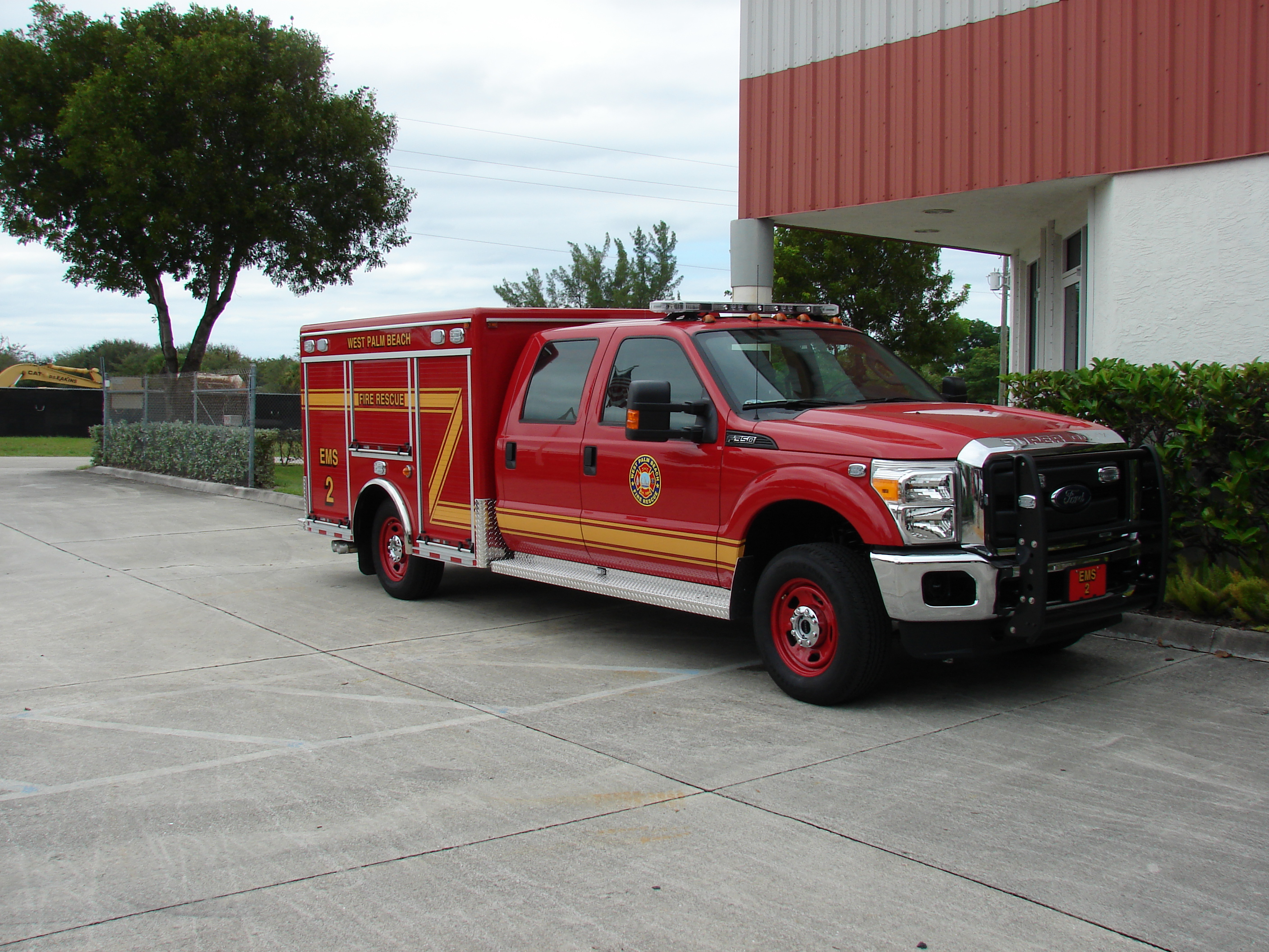 10-Ft. Non-Walk-In Support Vehicle