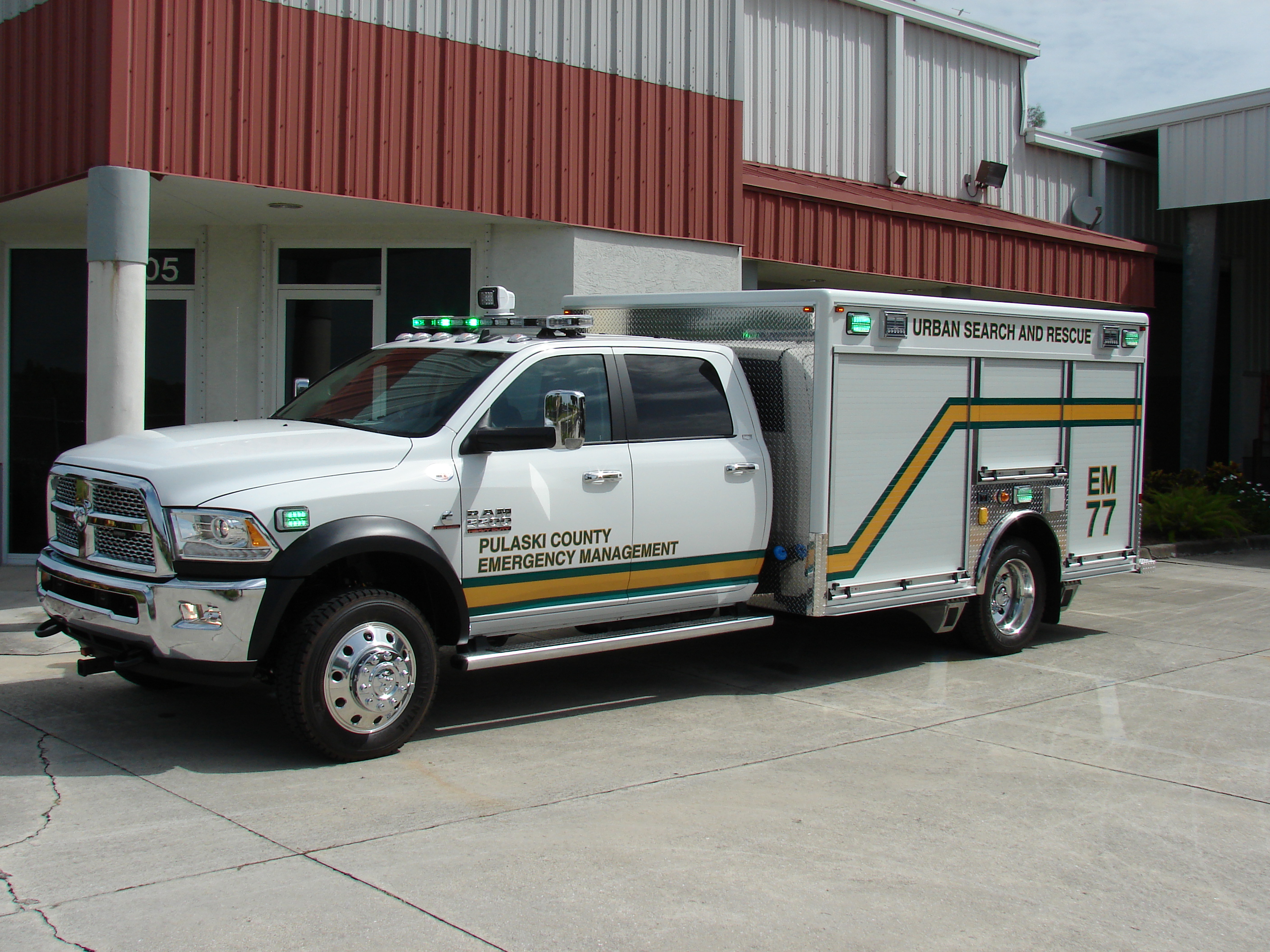 EVI 12-Ft. Non-Walk-In Rescue Truck