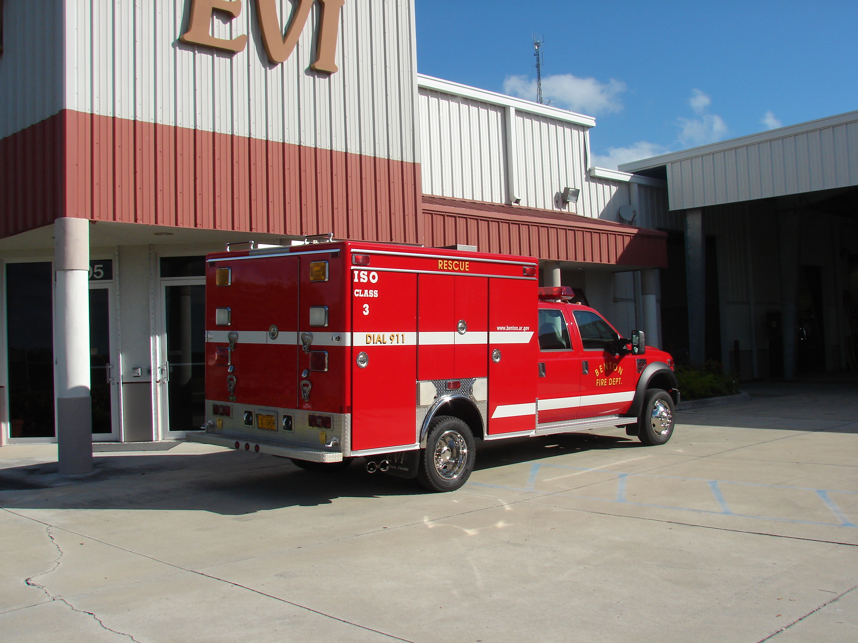 10-Ft. Non-Walk-In Rescue Truck