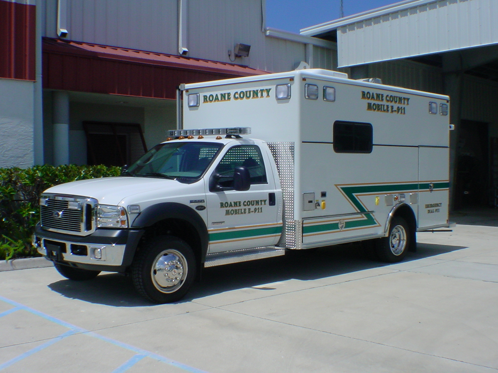 EVI 14-Ft. Command Vehicle