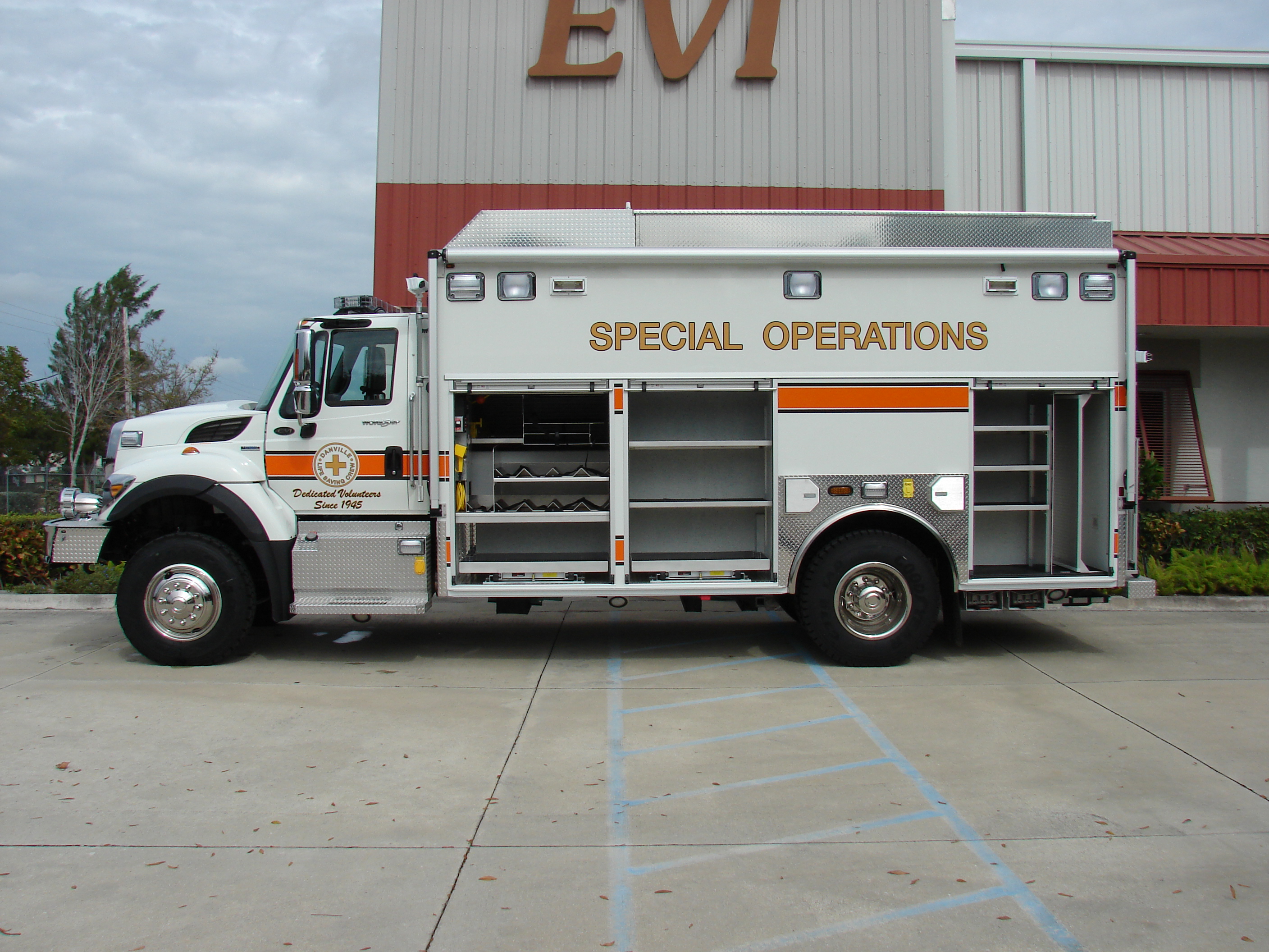 Dive Rescue Vehicles 17Ft. WalkInDanville Rescue Squad EVI