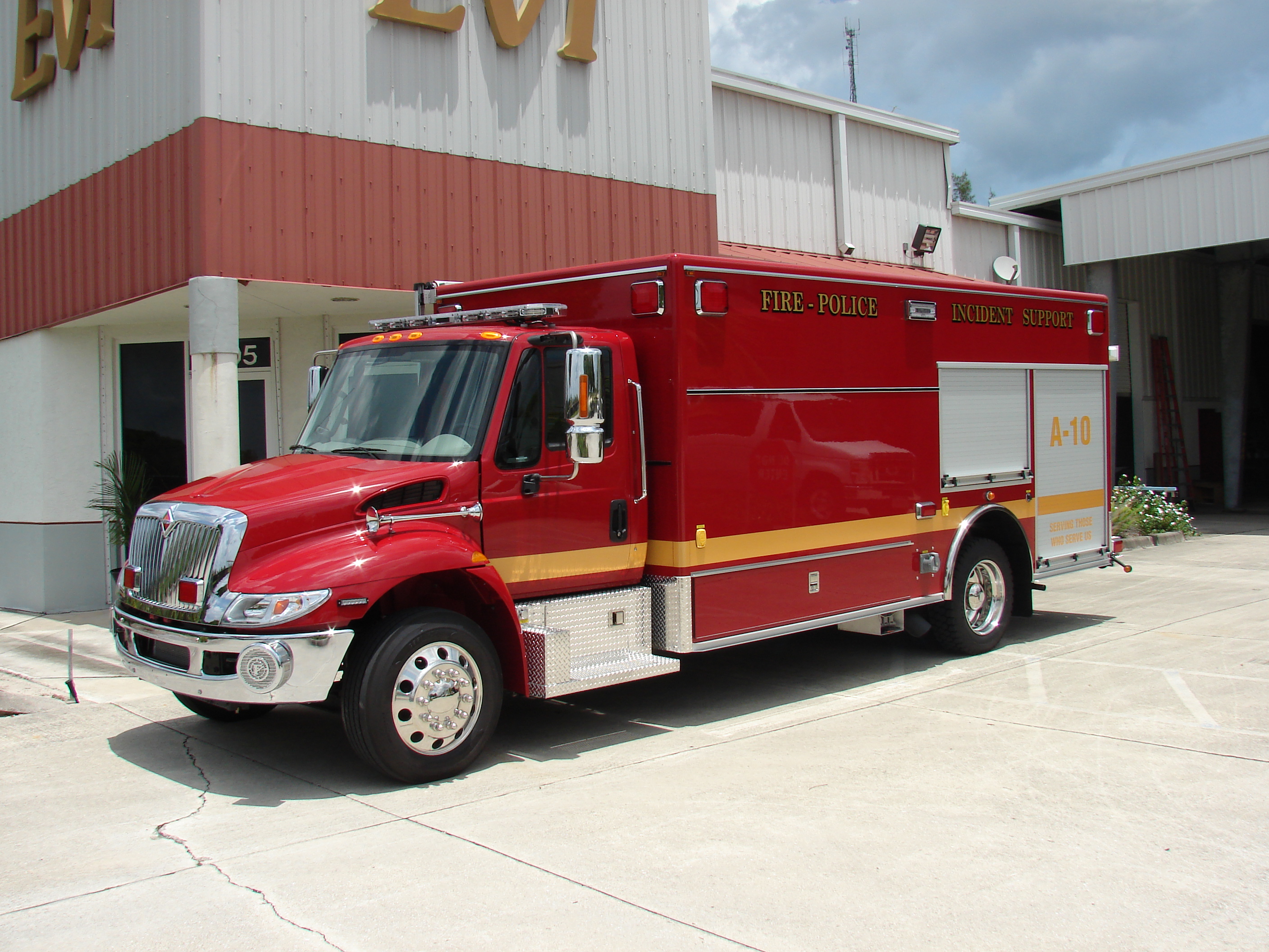 EVI Crew Body Canteen/Rehab Unit