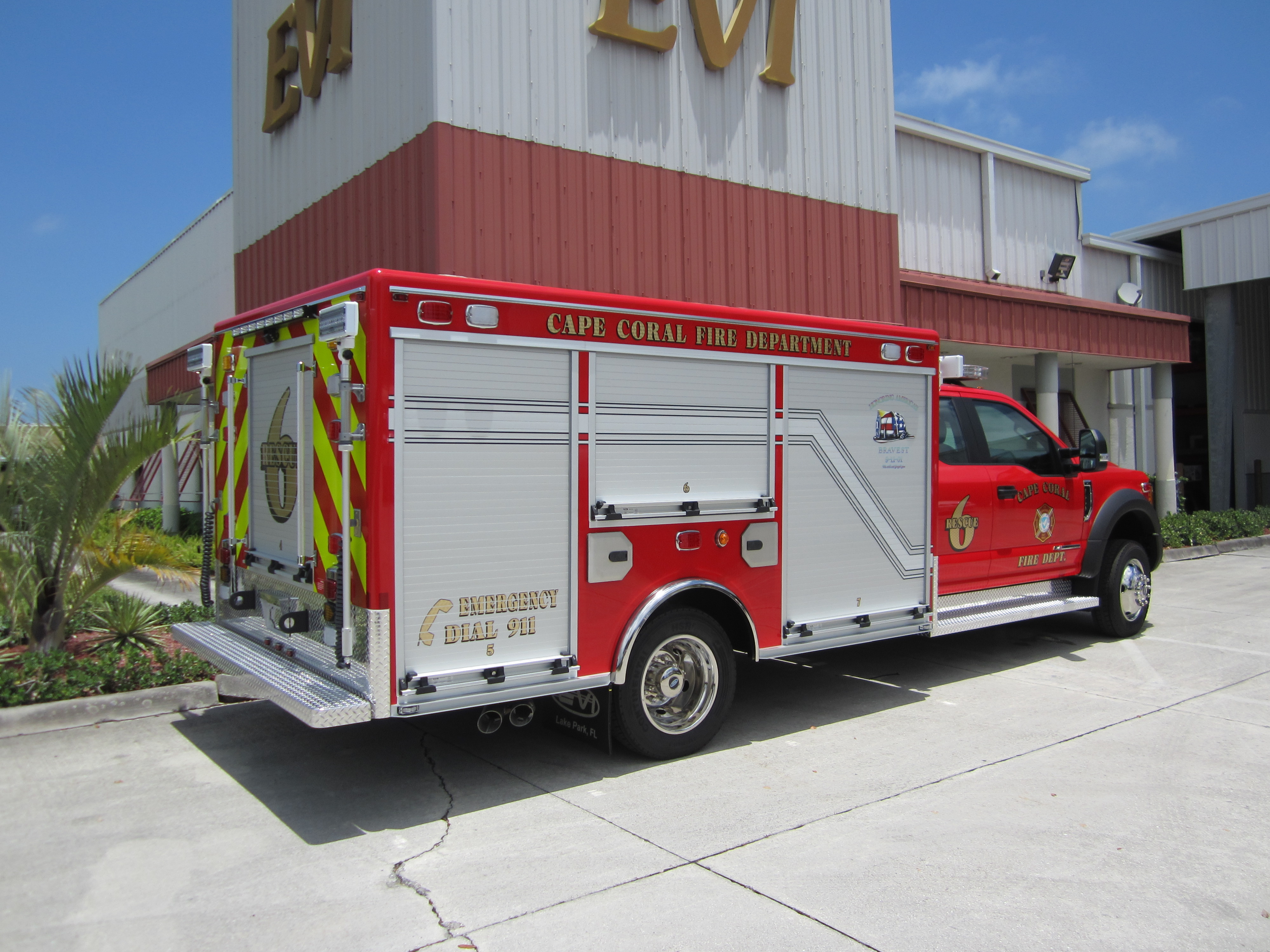 12-Ft. Non-Walk-In Light Duty Rescue