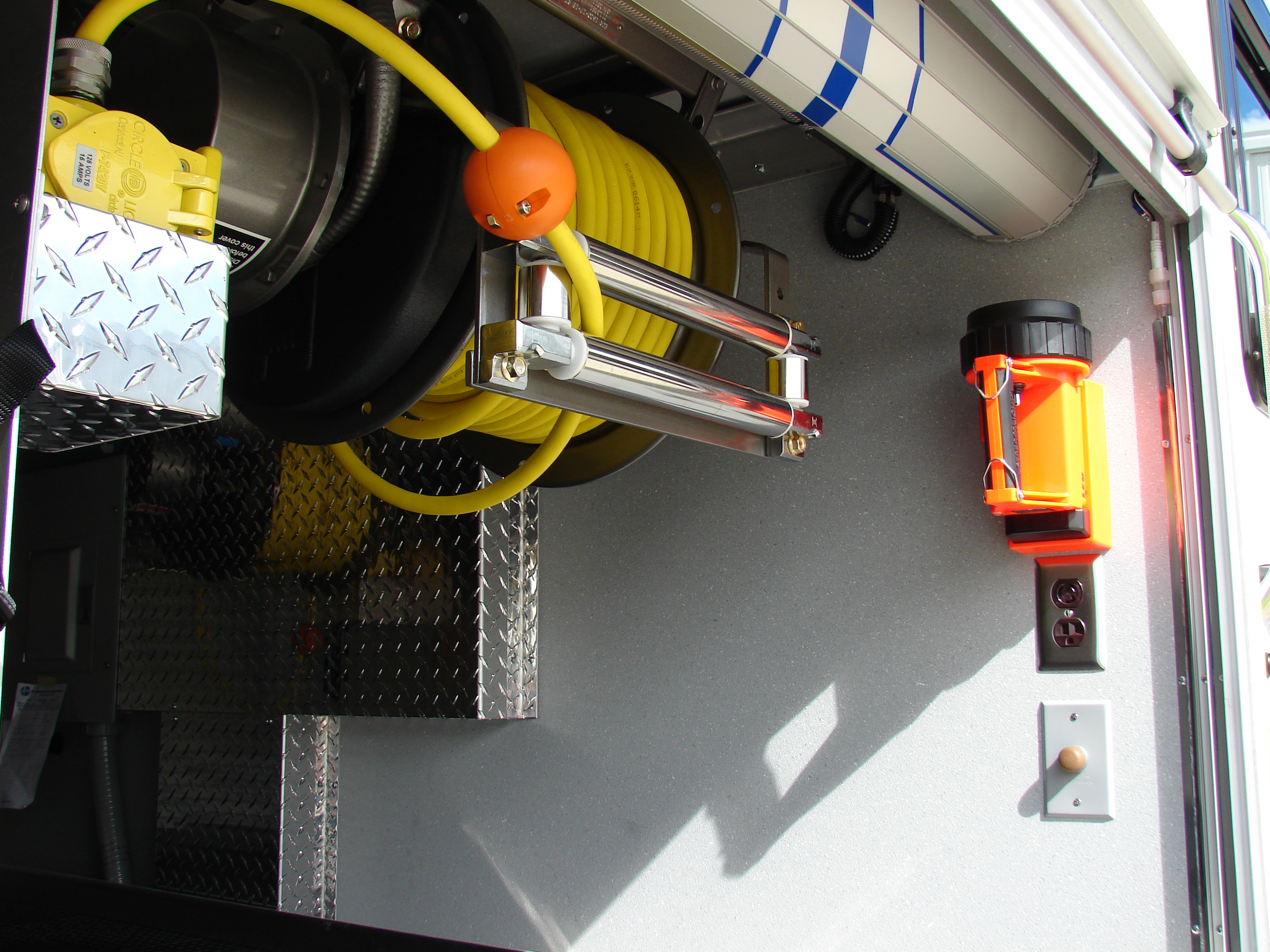 12-Ft. Non-Walk-In Rescue Truck