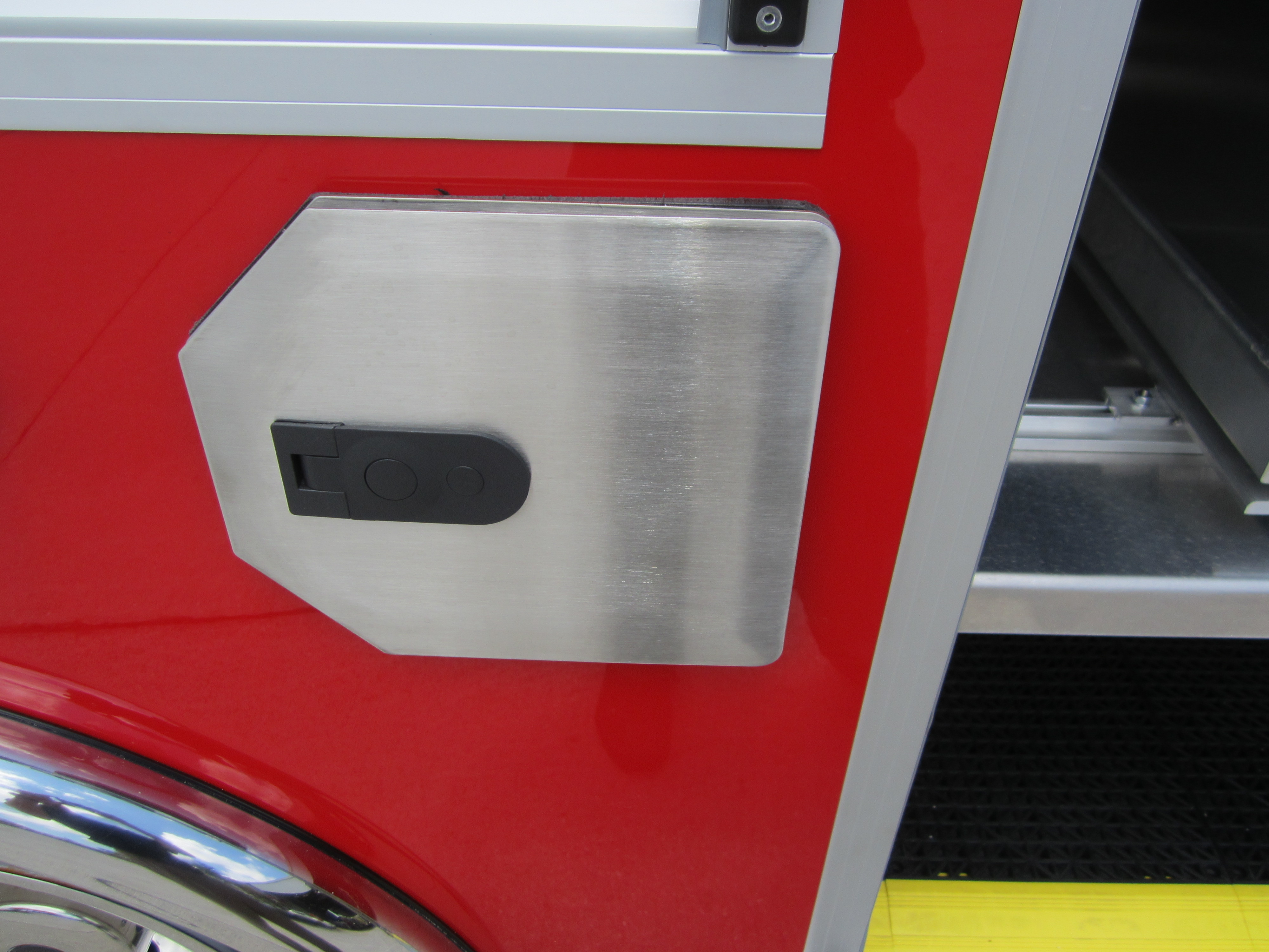 12-Ft. Non-Walk-In Light Duty Rescue