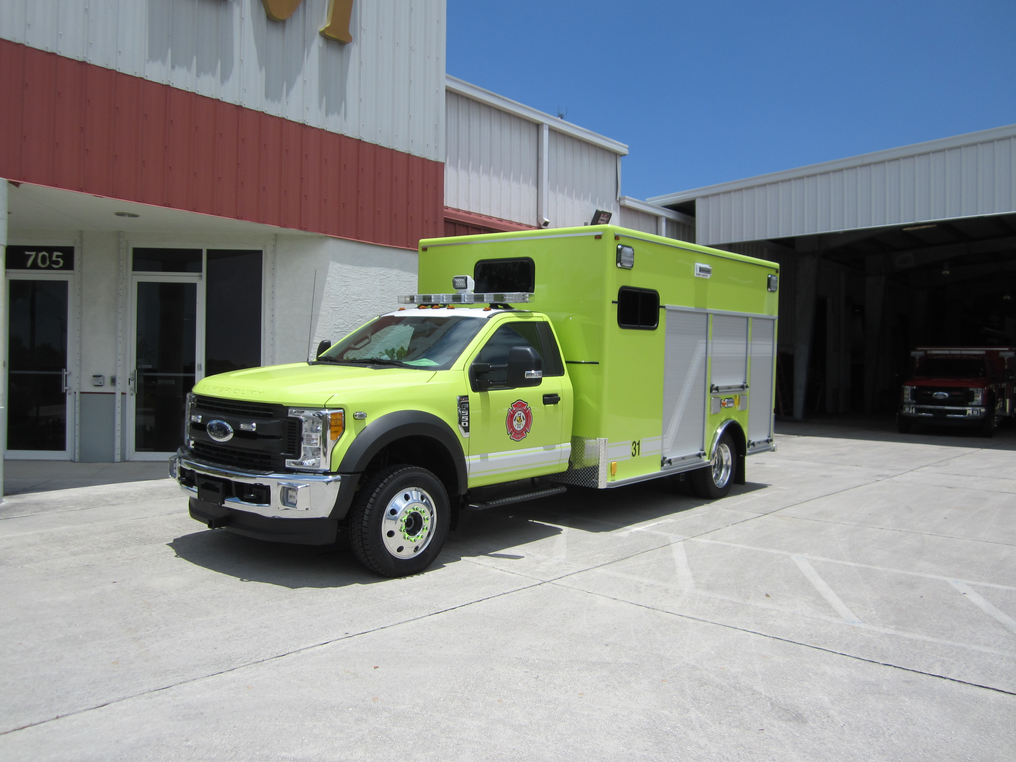 15-Ft. Non-Walk-In Rescue Truck