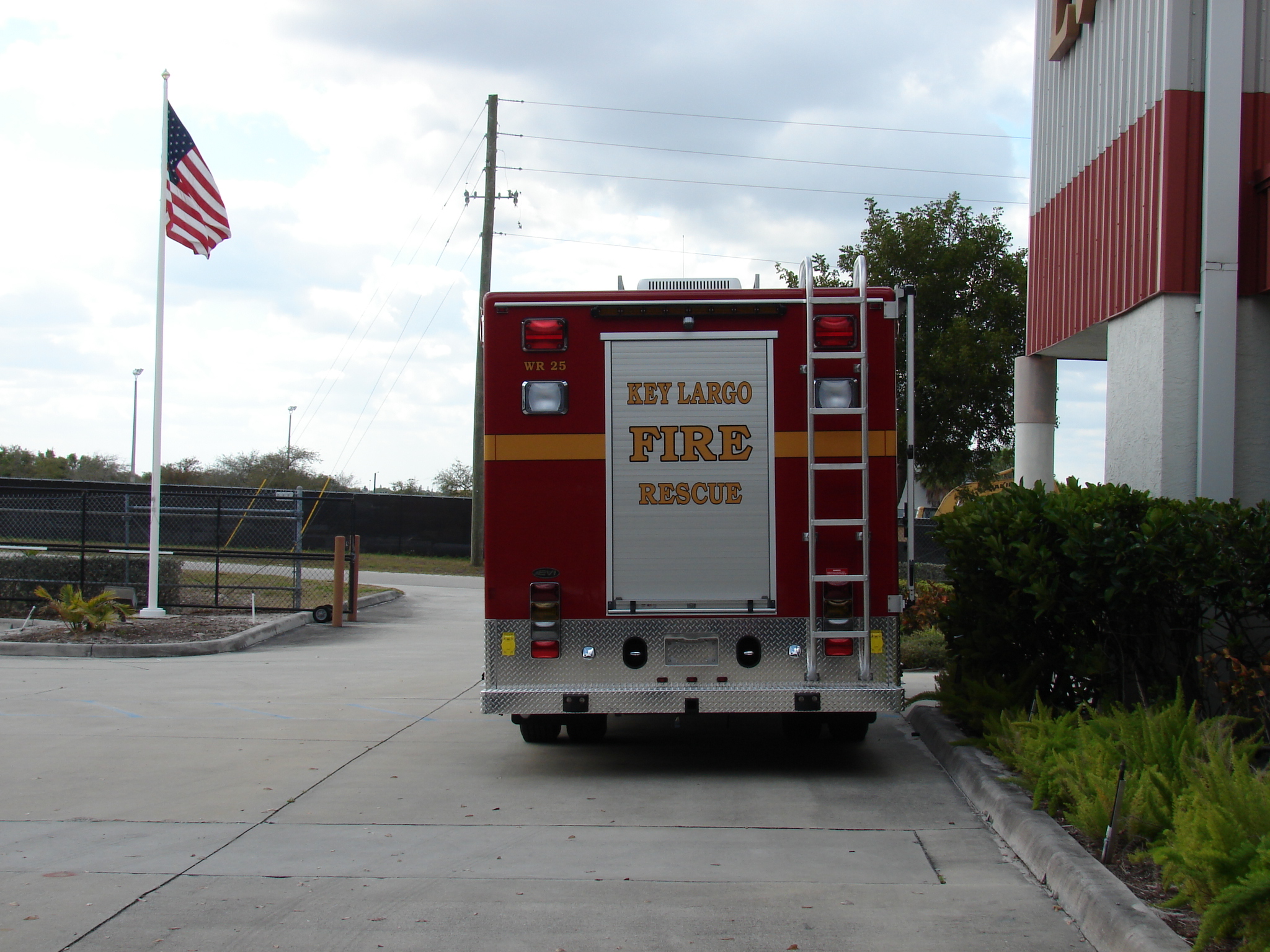 Dive Response Emergency Service Vehicles Fire Rescue EVI