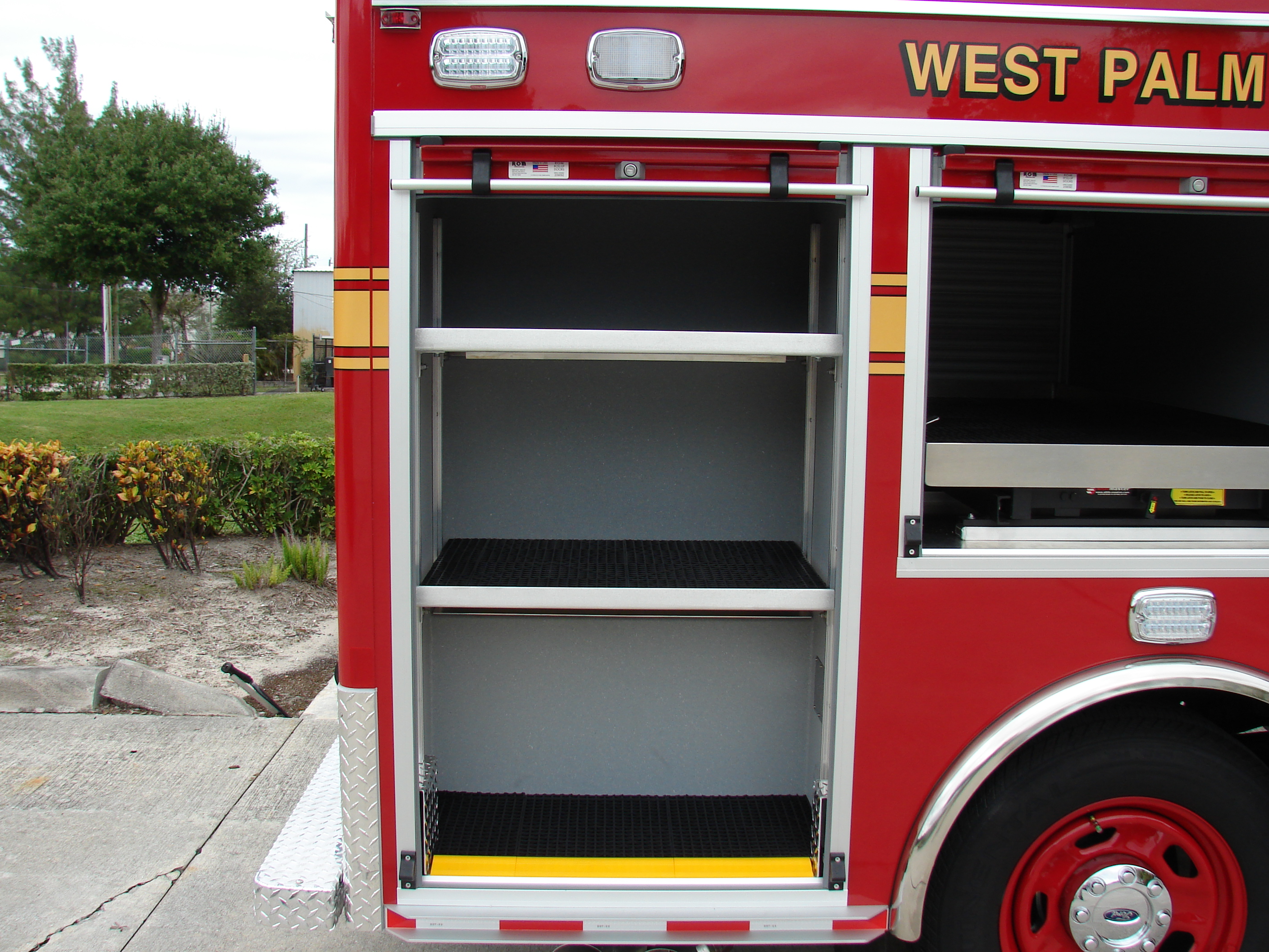10-Ft. Non-Walk-In Support Vehicle