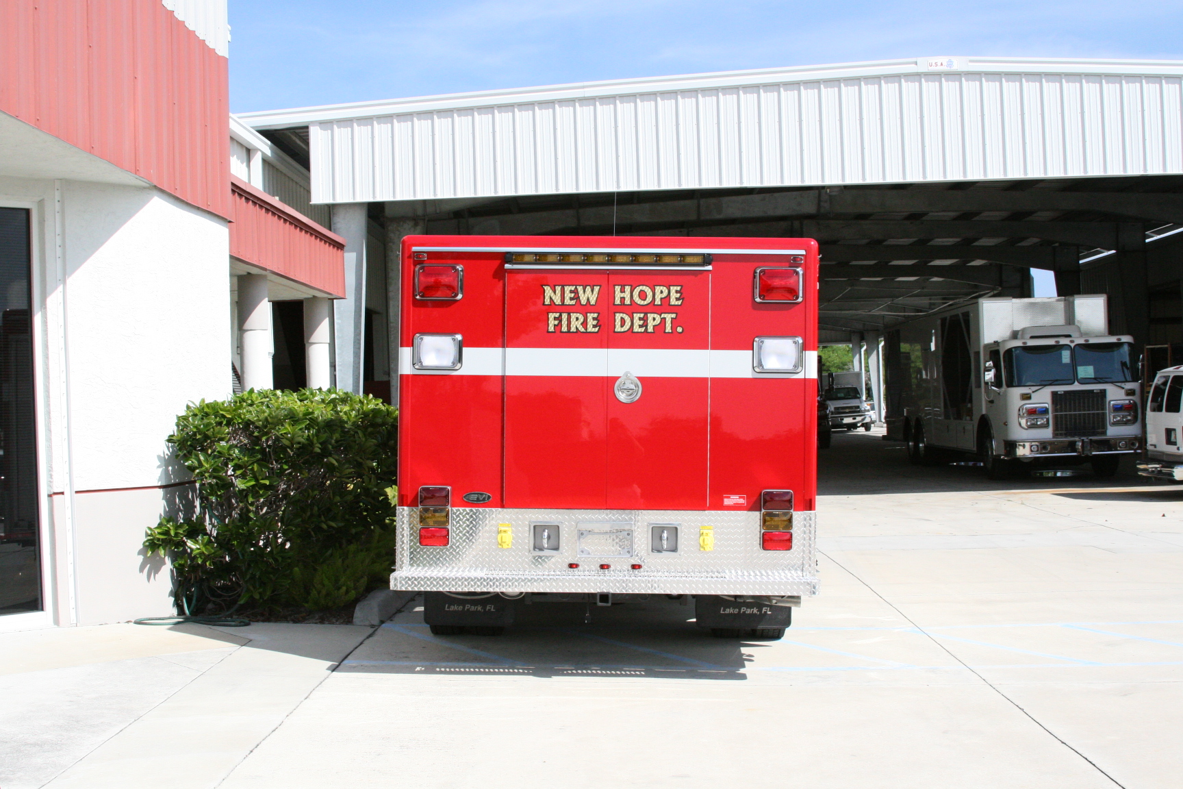 Light Rescues Apparatus New Hope Fire Dept. EVI