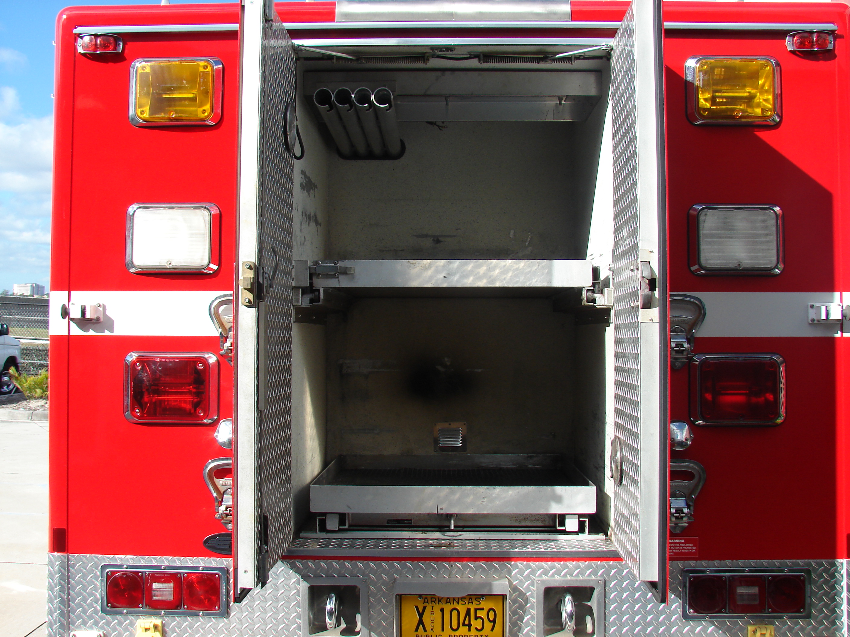 10-Ft. Non-Walk-In Rescue Truck