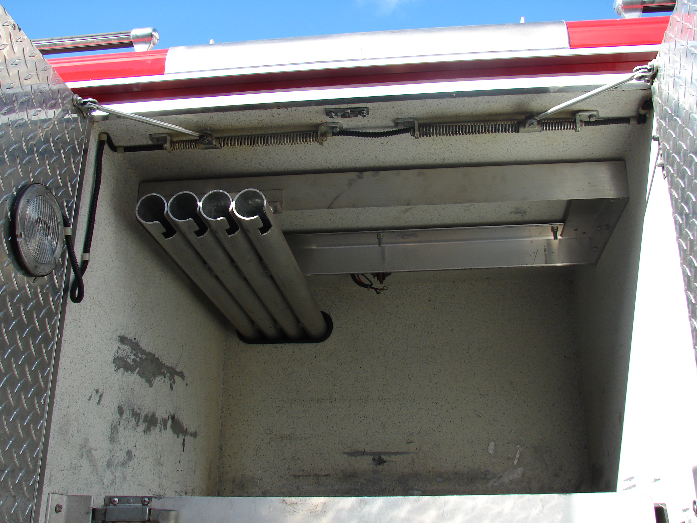 10-Ft. Non-Walk-In Rescue Truck
