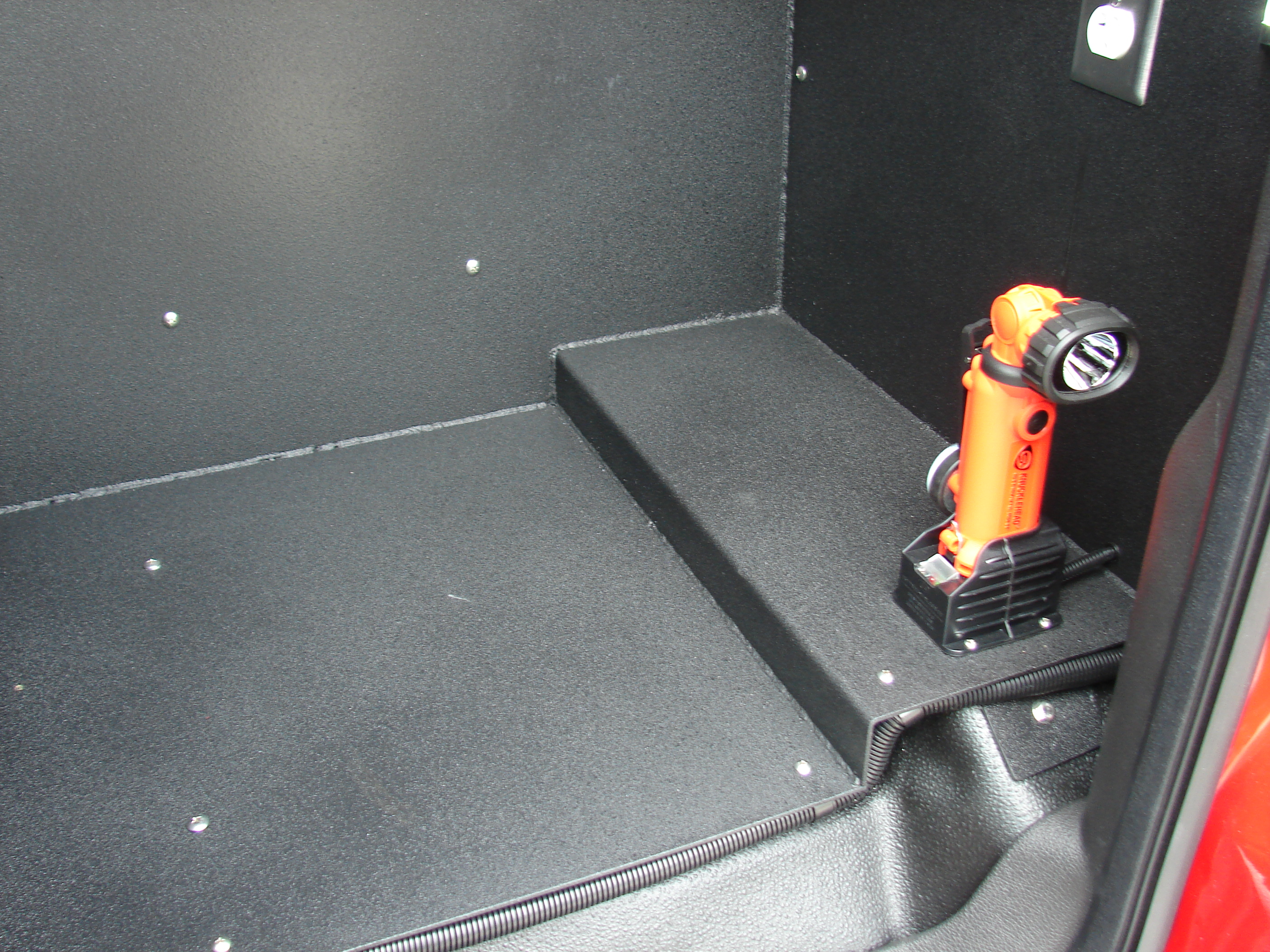 10-Ft. Non-Walk-In Support Vehicle