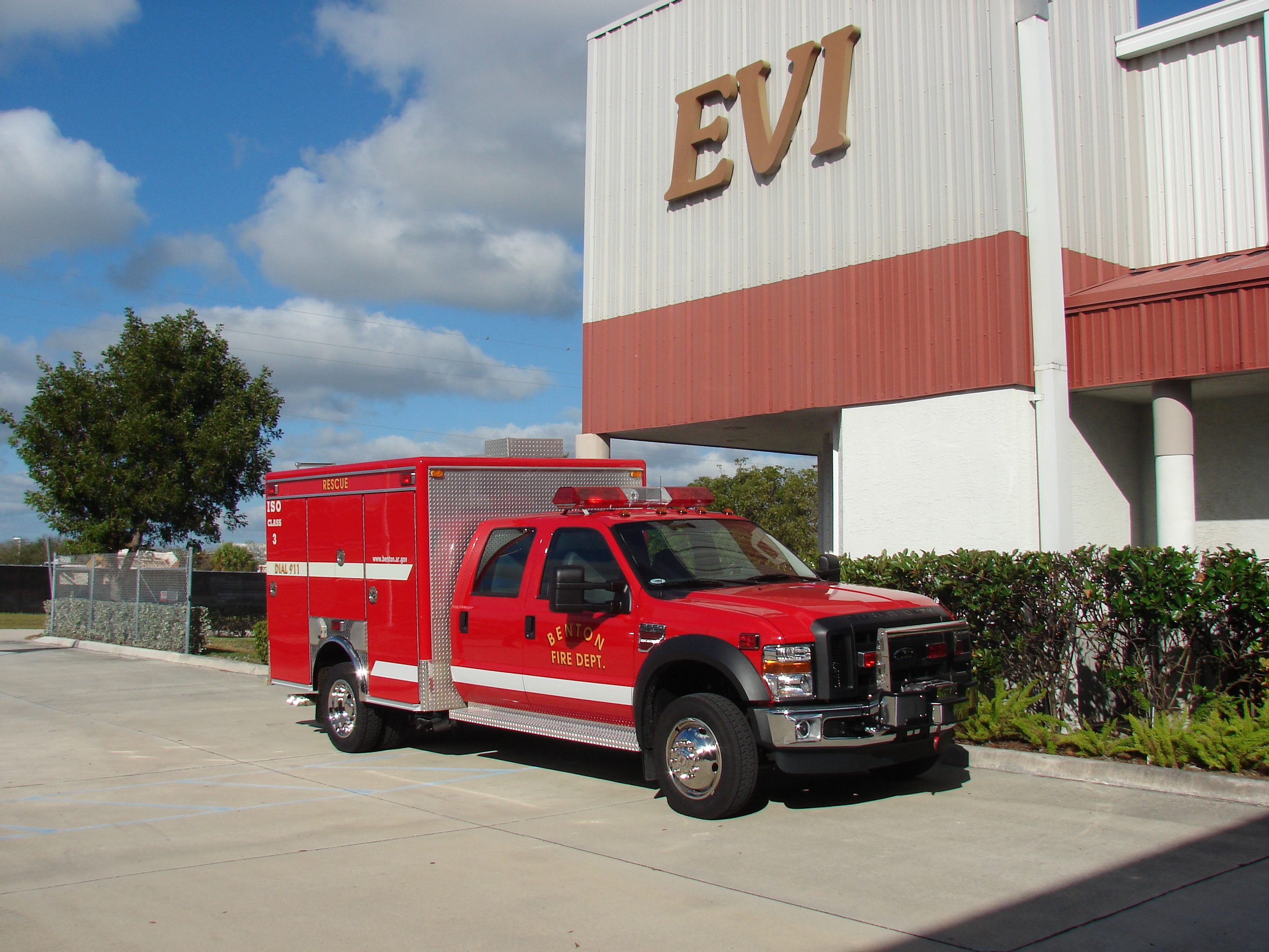 10-Ft. Non-Walk-In Rescue Truck