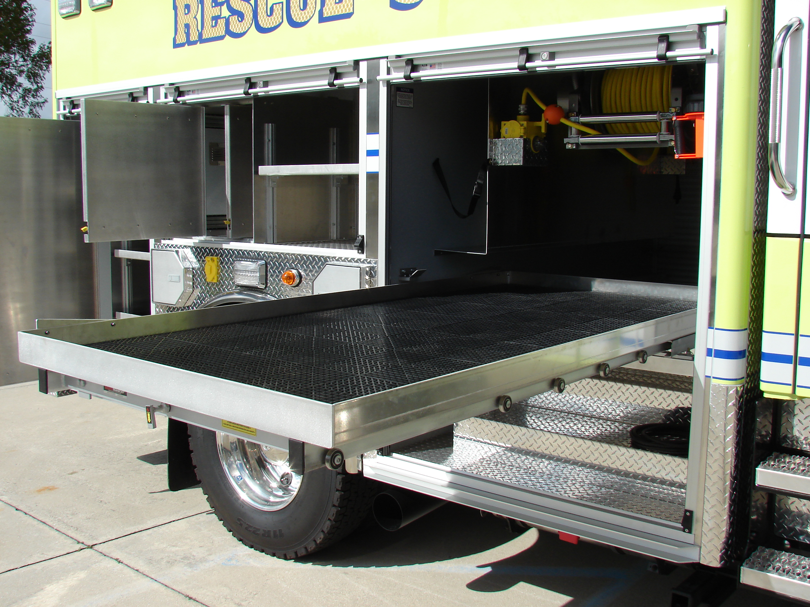 12-Ft. Non-Walk-In Rescue Truck