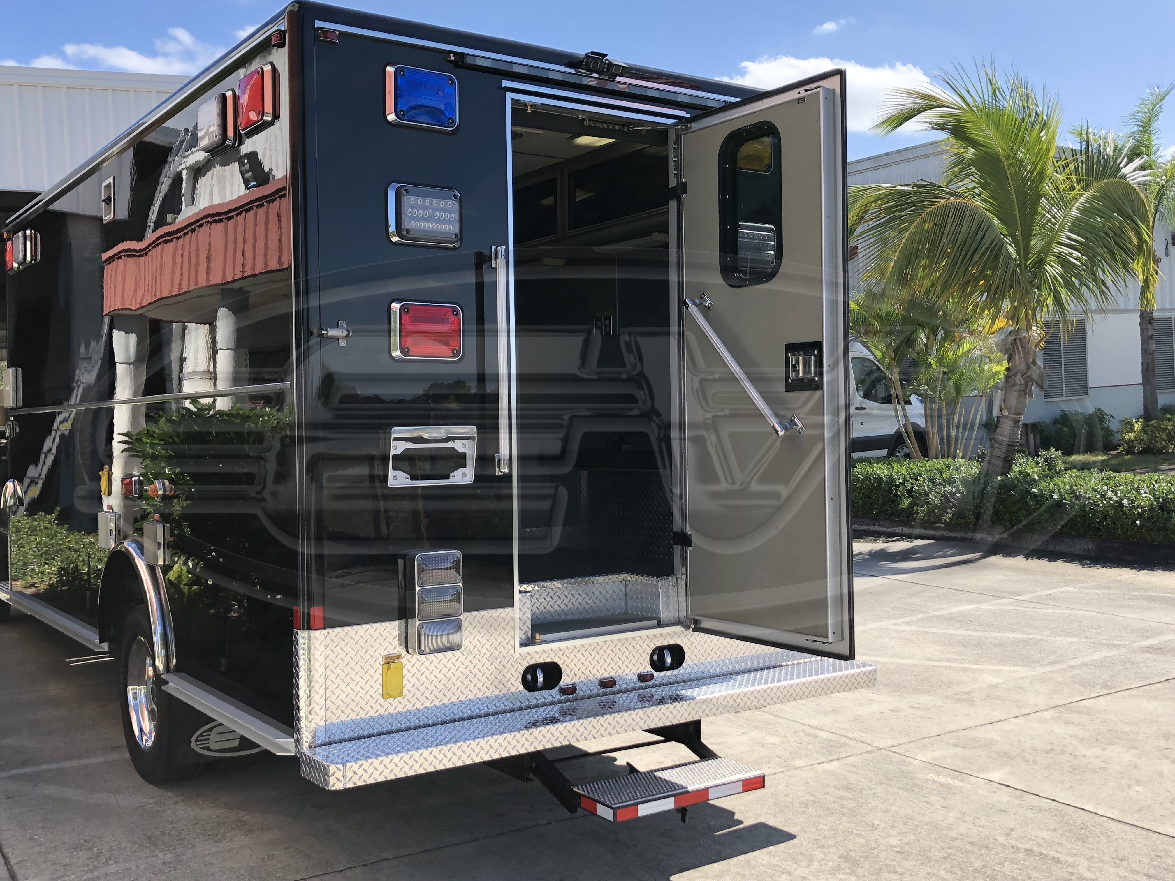 16-Ft. Walk-In DWI Mobile Processing